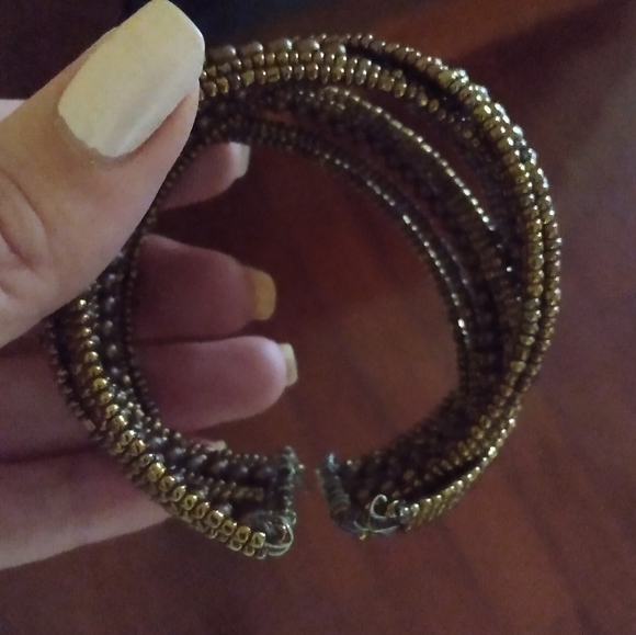 Beaded adjustable brown cuff bracelet - Picture 4 of 4